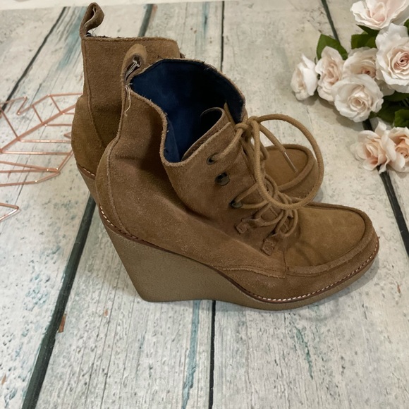 Gap 10 crepe moccasin wedge ankle boots lace up Maple brown tan leather suede - Picture 2 of 11